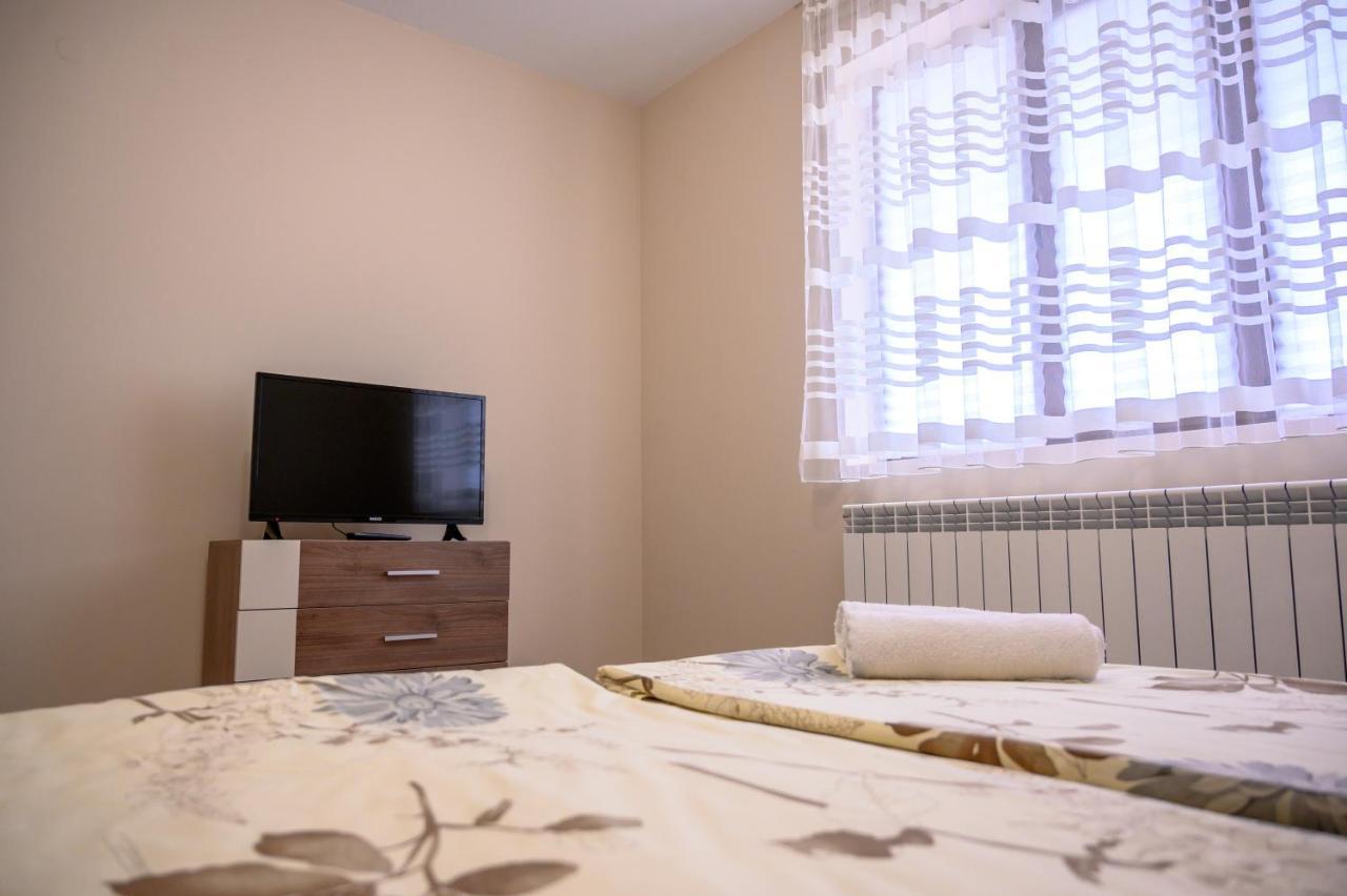 Къща За Гости „Жоро И Дани “ Villa Sapareva Banja Exteriör bild