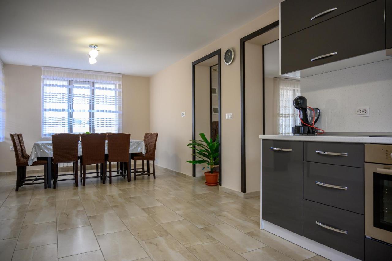 Къща За Гости „Жоро И Дани “ Villa Sapareva Banja Exteriör bild